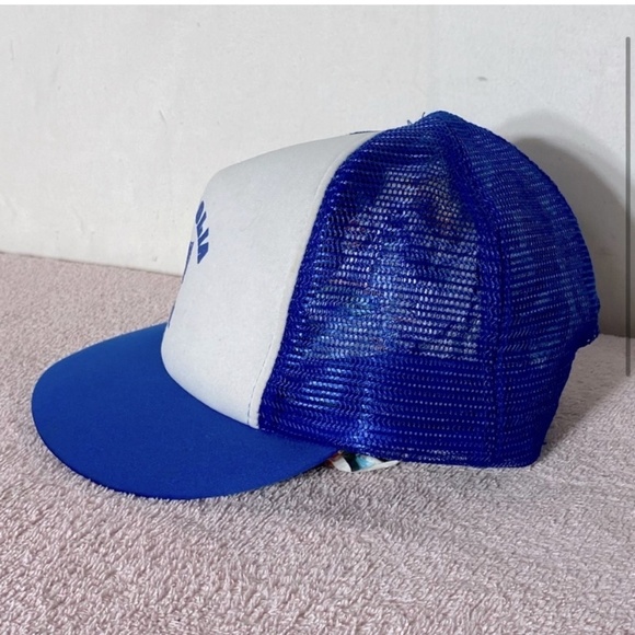 Vintage Blue White Magnolia Alta Mesh Back Snap Back Trucker Hat - Picture 3 of 10